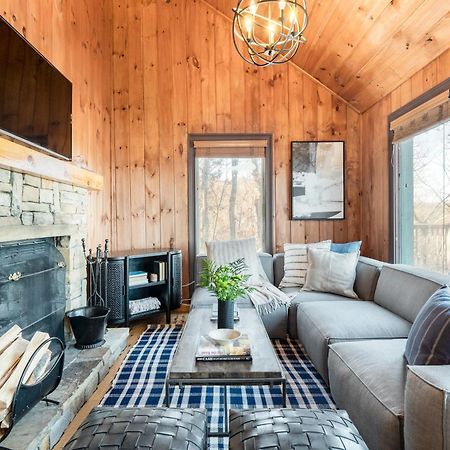 Fontana By Avantstay Gorgeous Mountain Cabin W Views Hot Tub Game Room Gatlinburg Eksteriør billede