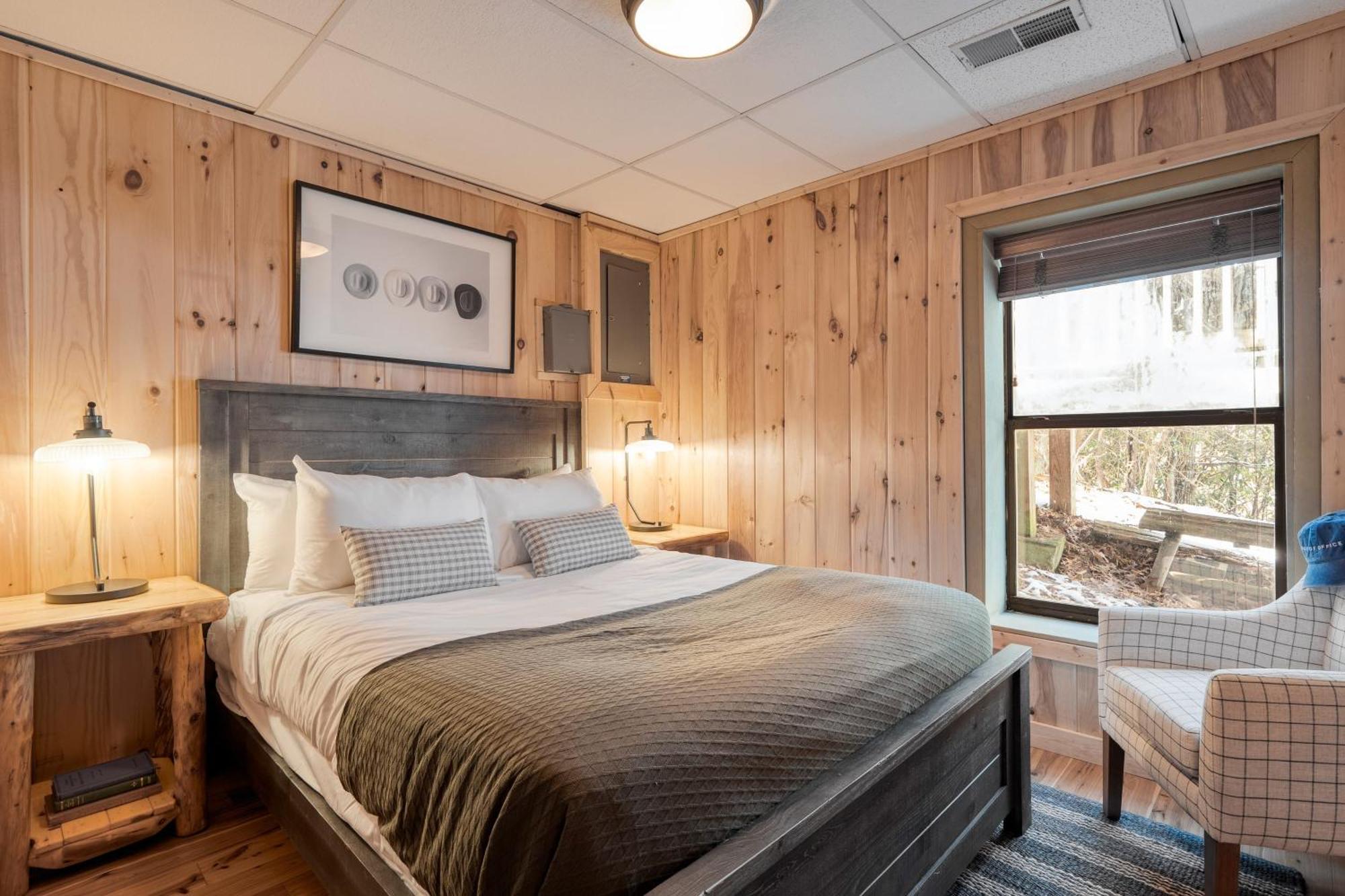 Fontana By Avantstay Gorgeous Mountain Cabin W Views Hot Tub Game Room Gatlinburg Eksteriør billede